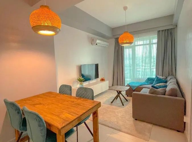 Center- Balcony