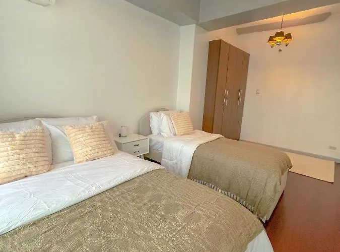 Aparthotel Center- Balcony 4*