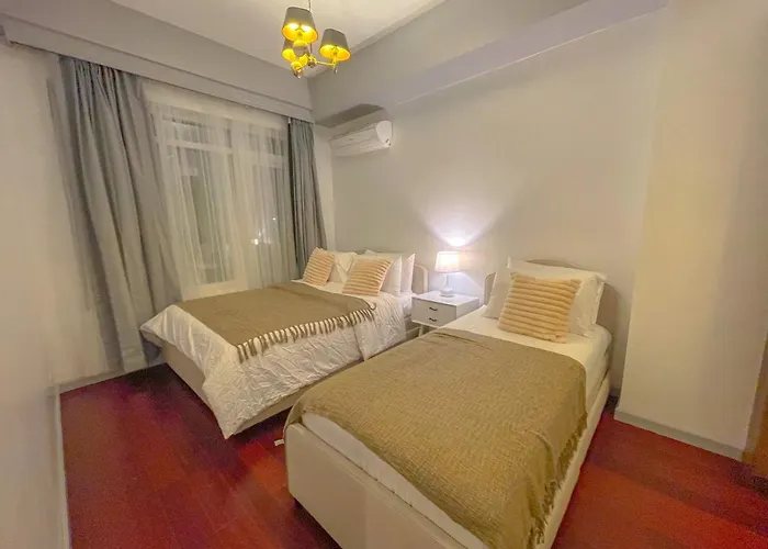 Center- Balcony 4*